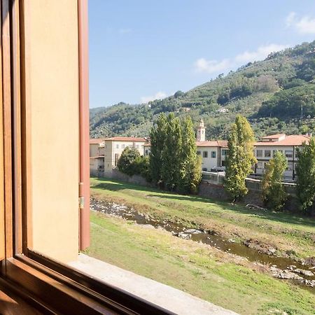Palazzo Piazza Mazzini Hotel Pescia Bagian luar foto