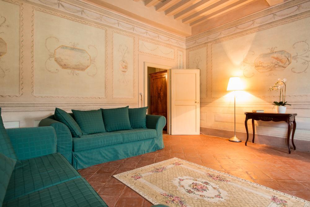 Palazzo Piazza Mazzini Hotel Pescia Bagian luar foto