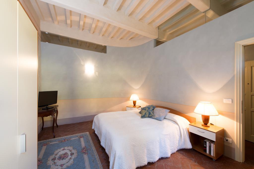 Palazzo Piazza Mazzini Hotel Pescia Ruang foto